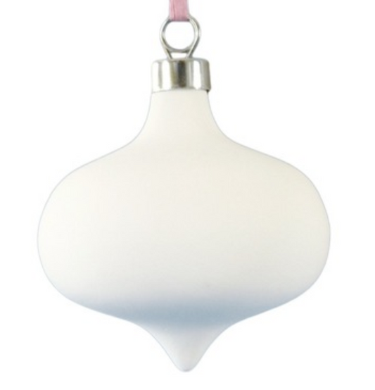 Christbaumkugel mit Spitze